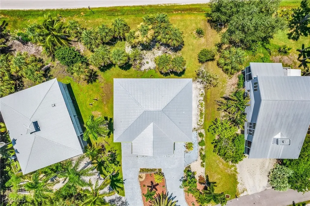 7692 Myrsine Circle Bokeelia FL 33922