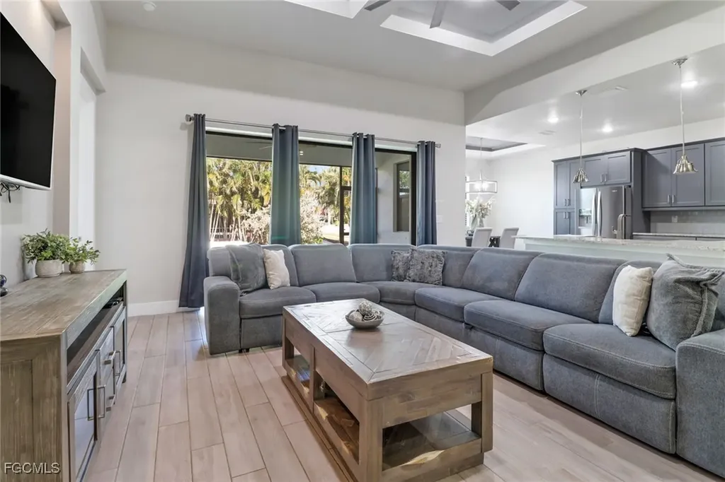 4800 SW 24th Avenue Cape Coral FL 33914