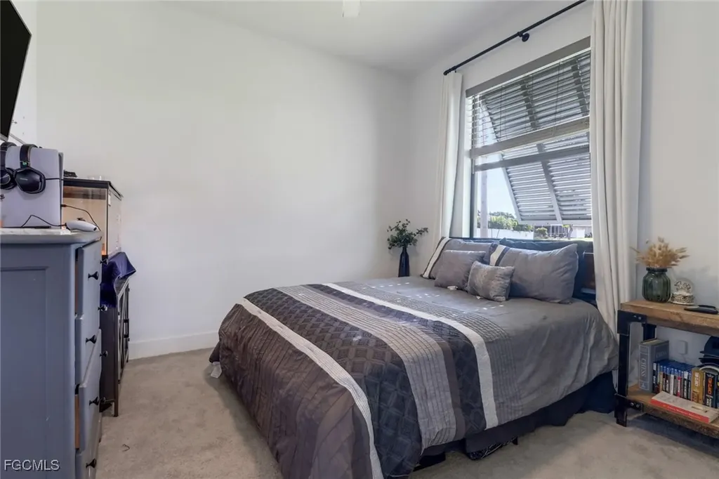 4800 SW 24th Avenue Cape Coral FL 33914