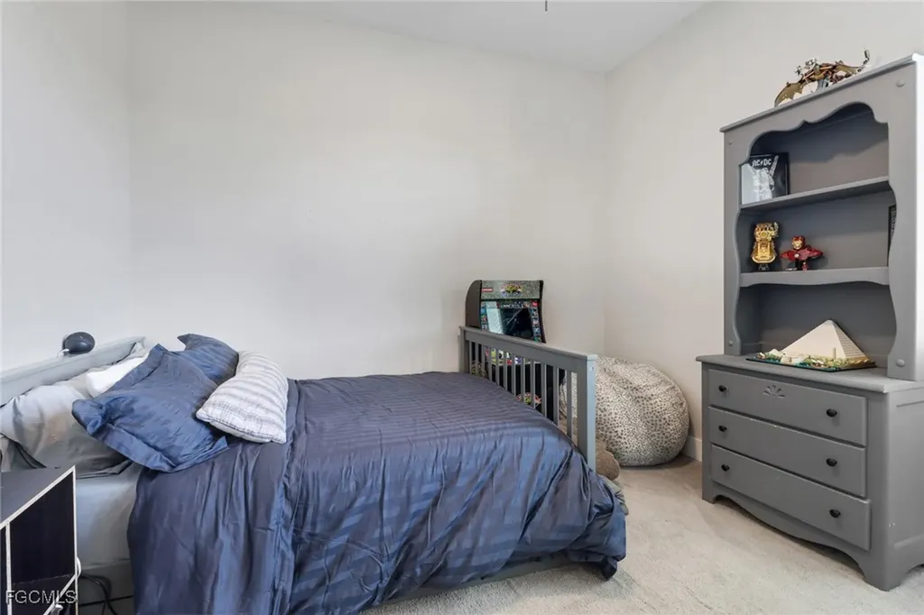 4800 SW 24th Avenue Cape Coral FL 33914