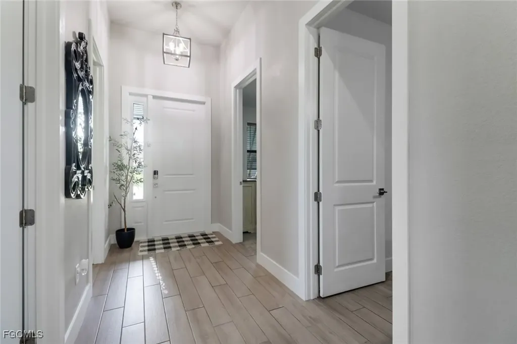 4800 SW 24th Avenue Cape Coral FL 33914