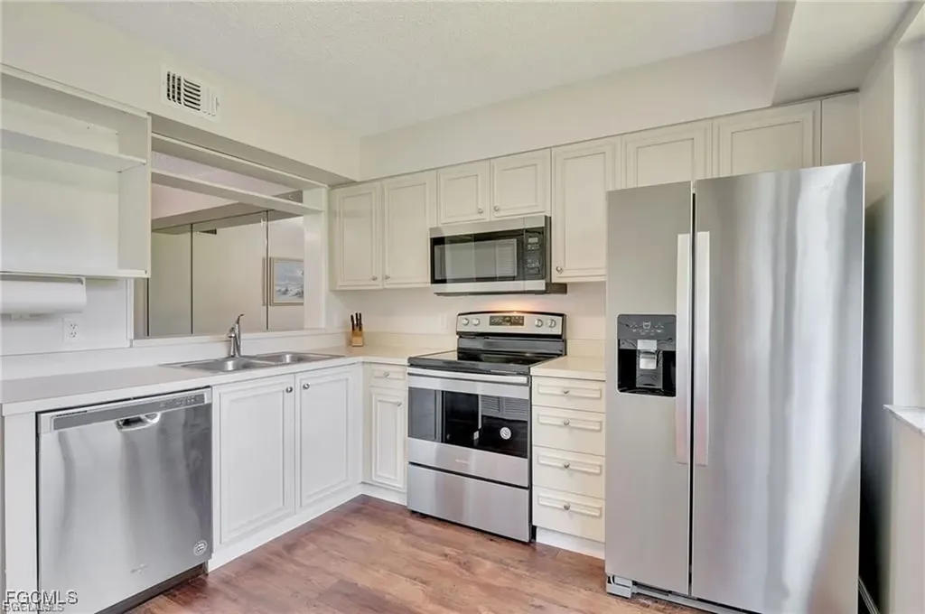 7406 Lake Breeze Drive Fort Myers FL 33907