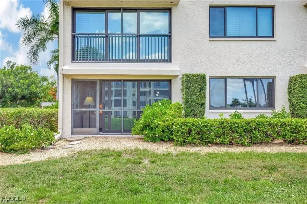 7406 Lake Breeze Drive Fort Myers FL 33907