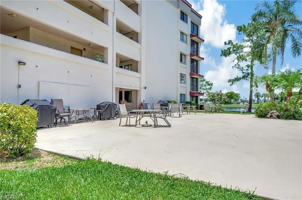 7406 Lake Breeze Drive Fort Myers FL 33907