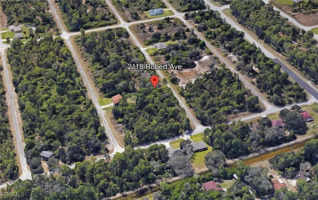 2118 Robert Avenue Alva FL 33920