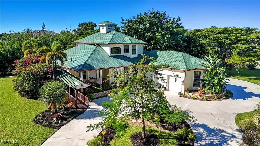 8950 Penzance Boulevard Fort Myers FL 33912