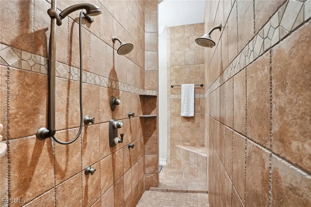 8950 Penzance Boulevard Fort Myers FL 33912