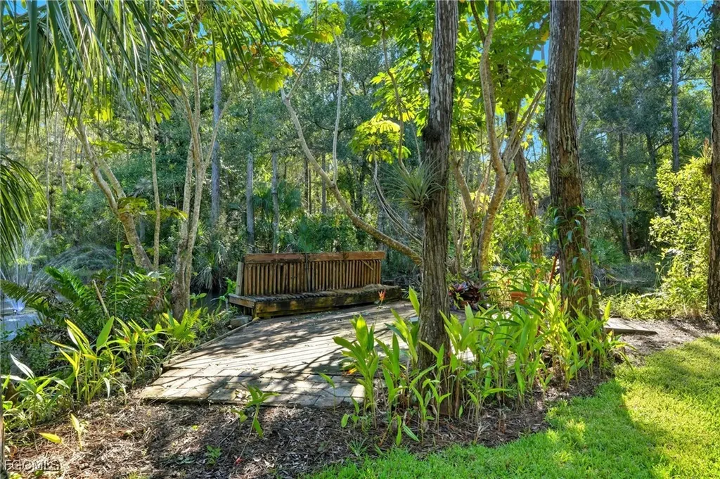 8950 Penzance Boulevard Fort Myers FL 33912