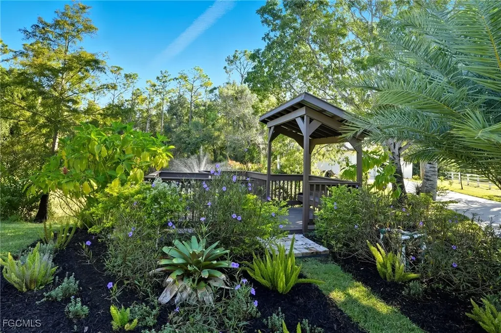 8950 Penzance Boulevard Fort Myers FL 33912