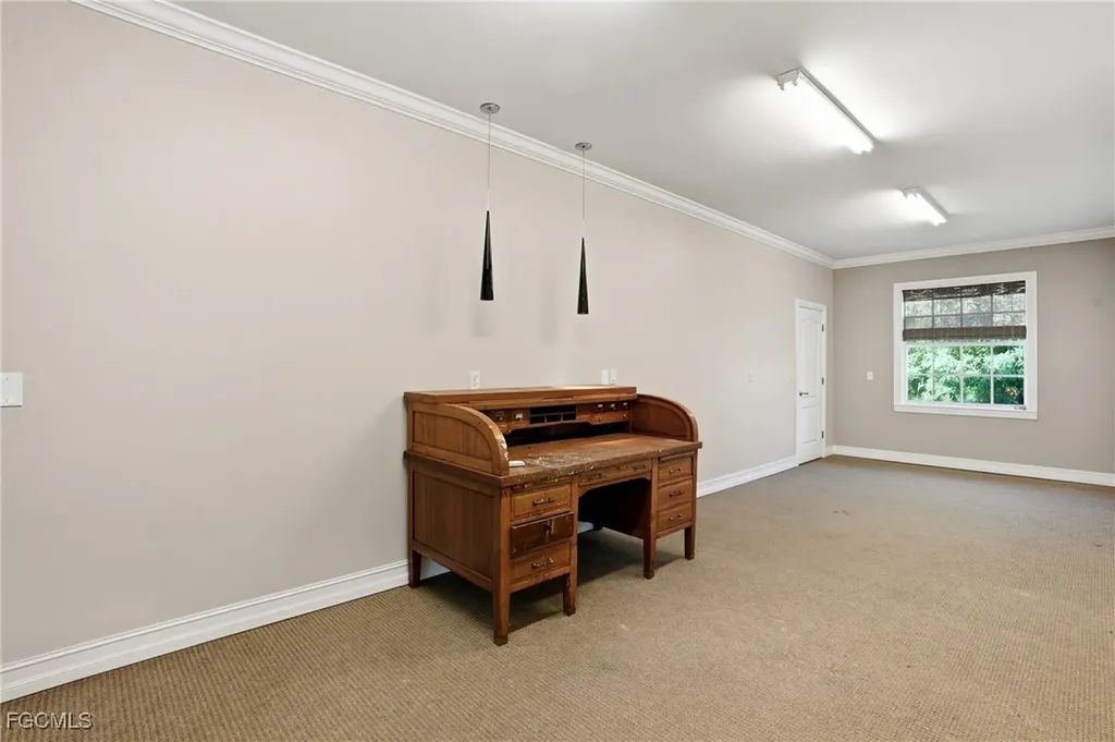 8950 Penzance Boulevard Fort Myers FL 33912