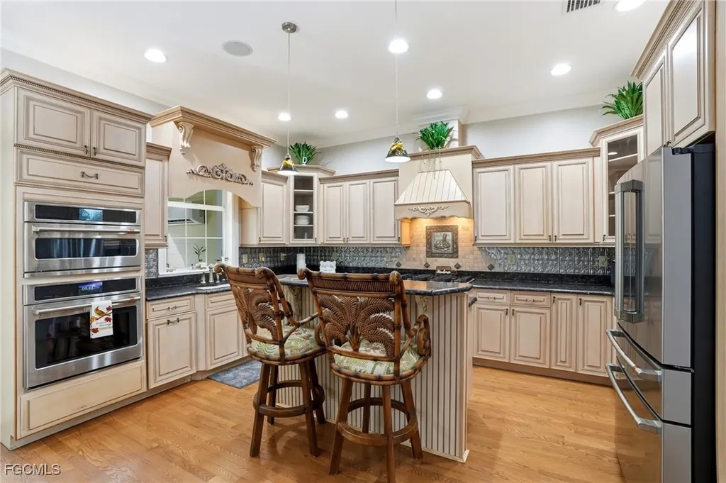 8950 Penzance Boulevard Fort Myers FL 33912