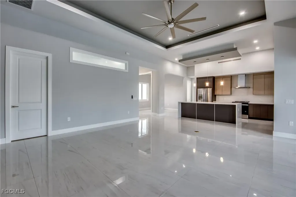 2929 SW 6th Place Cape Coral FL 33914