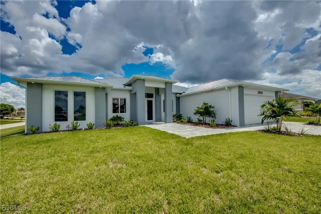 2929 SW 6th Place Cape Coral FL 33914