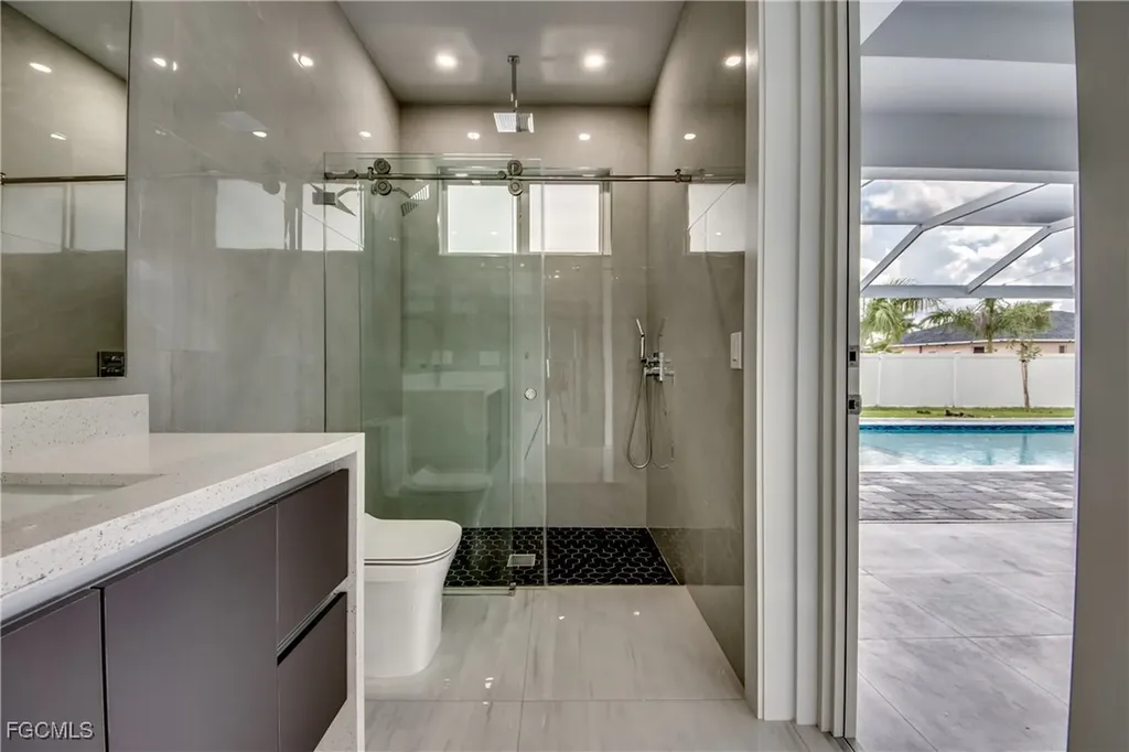 2929 SW 6th Place Cape Coral FL 33914