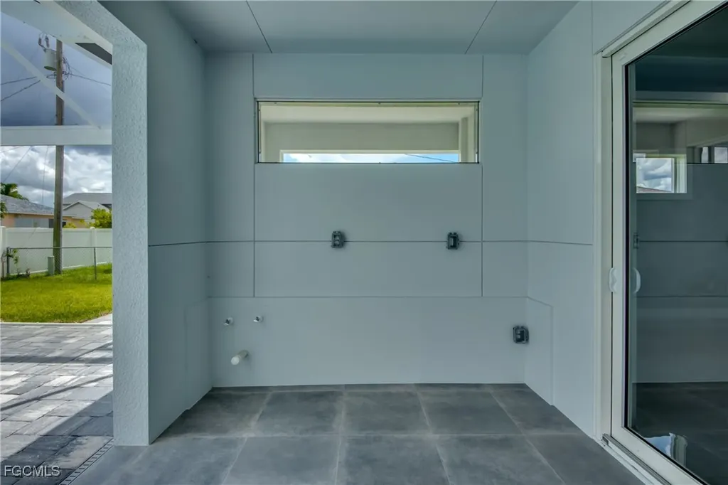 2929 SW 6th Place Cape Coral FL 33914