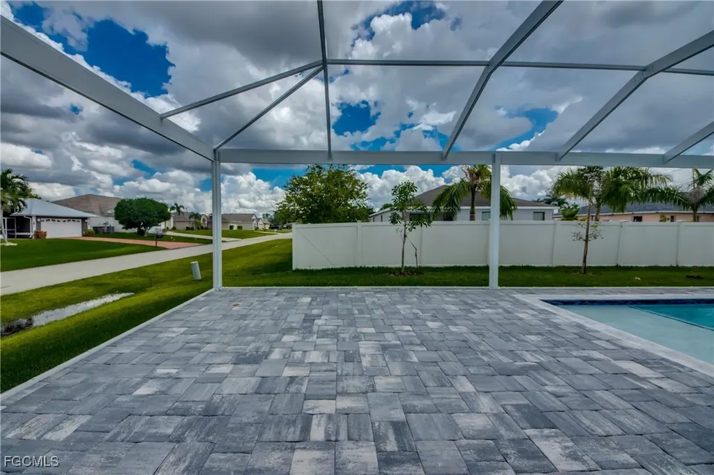 2929 SW 6th Place Cape Coral FL 33914