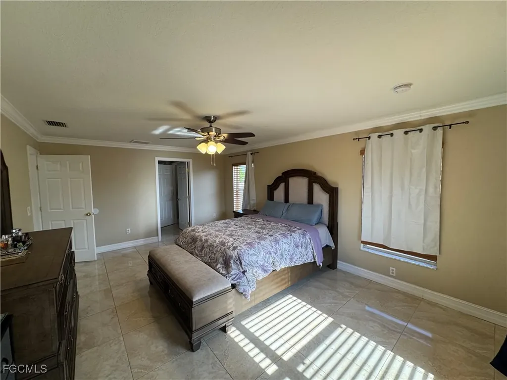 1917 NE 17th Avenue Cape Coral FL 33909