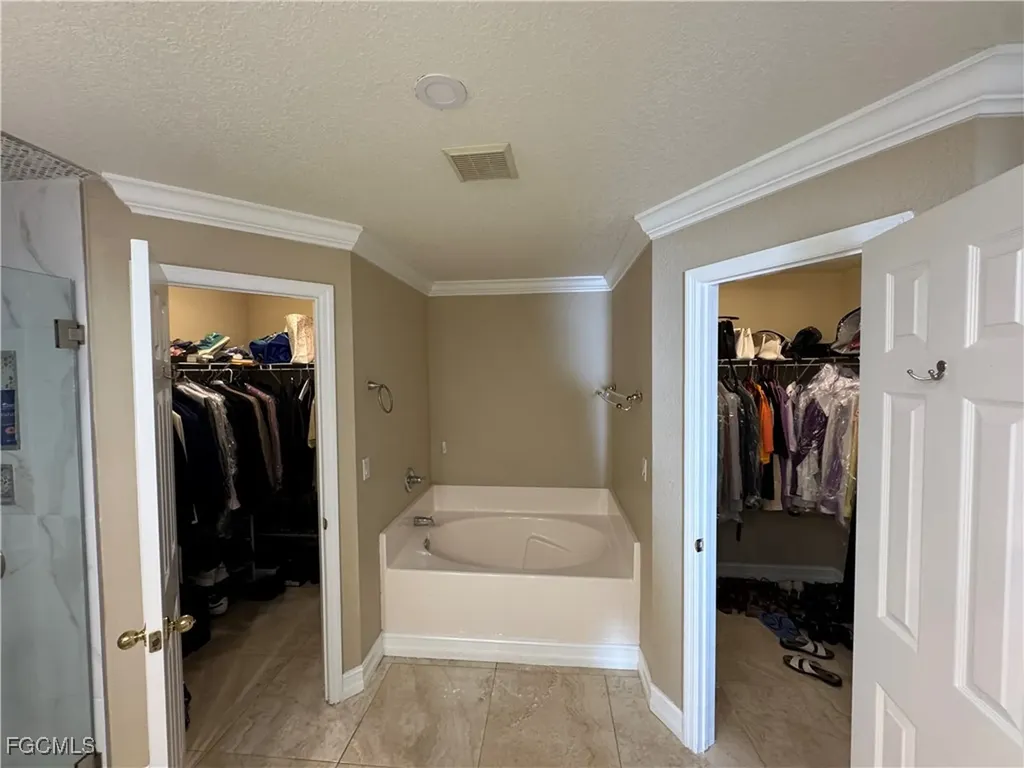 1917 NE 17th Avenue Cape Coral FL 33909