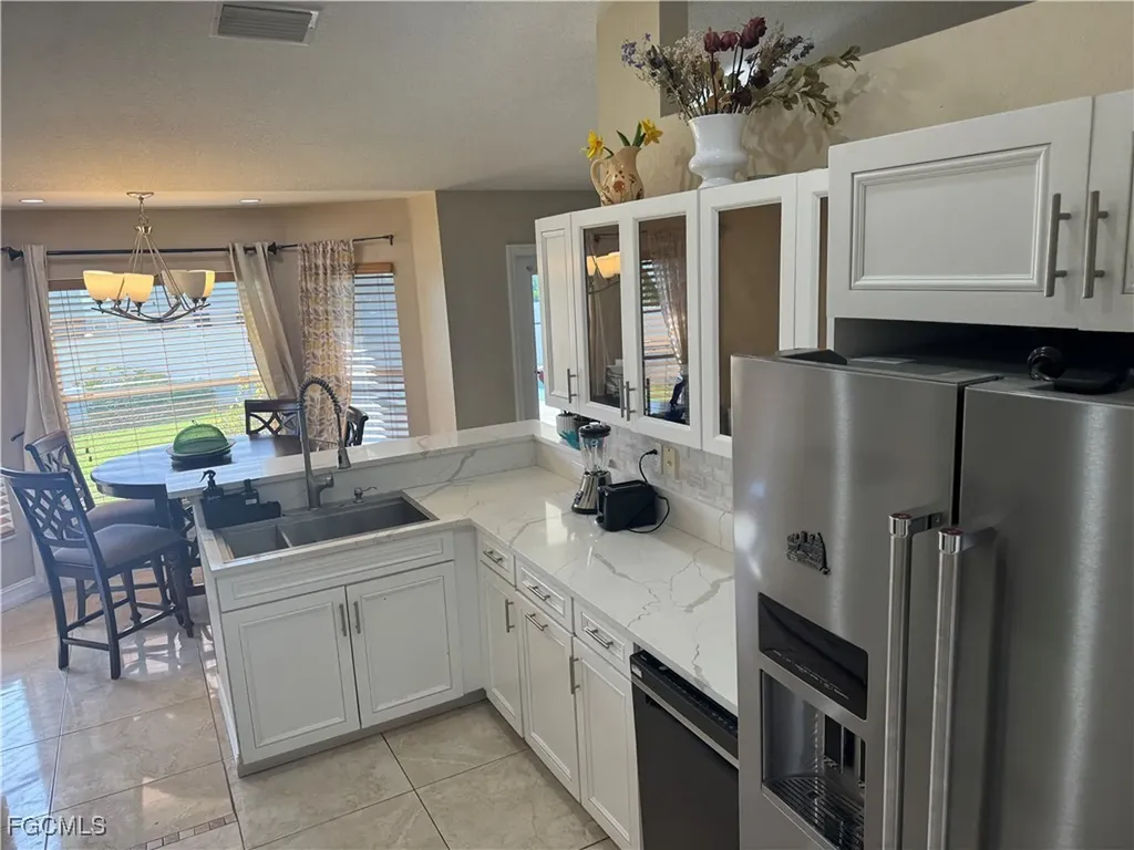 1917 NE 17th Avenue Cape Coral FL 33909