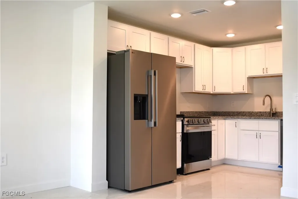 2409/2411 Churchill Avenue N Lehigh Acres FL 33971