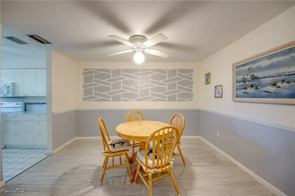 909 SE 46th Lane Cape Coral FL 33904