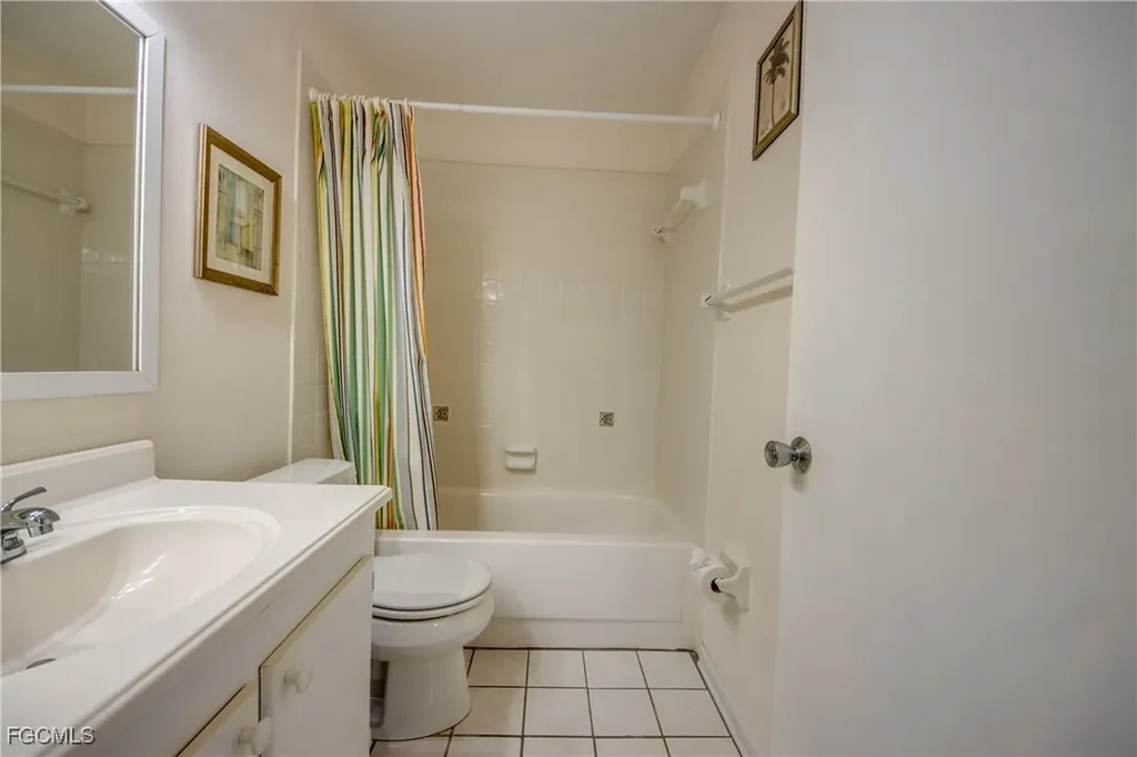 909 SE 46th Lane Cape Coral FL 33904