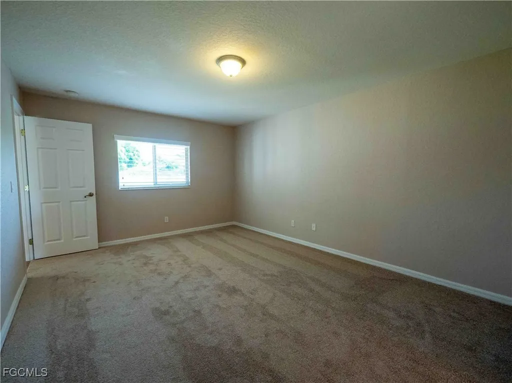 1305 SW 29th Street Cape Coral FL 33914