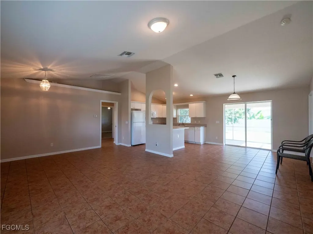 1305 SW 29th Street Cape Coral FL 33914