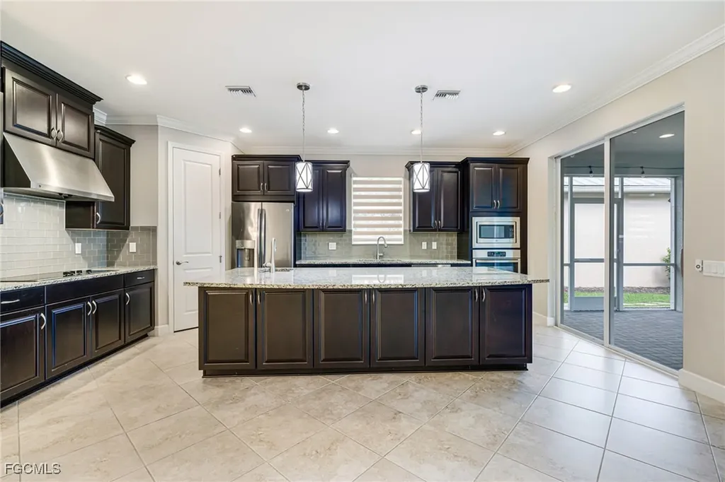 2720 Lambay Court Cape Coral FL 33991