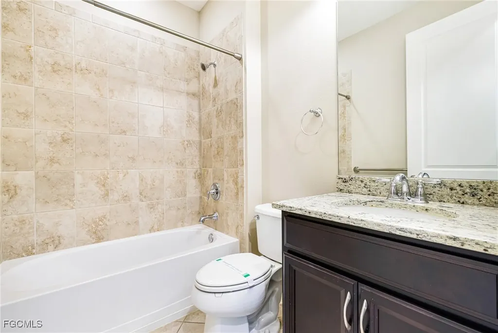 2720 Lambay Court Cape Coral FL 33991