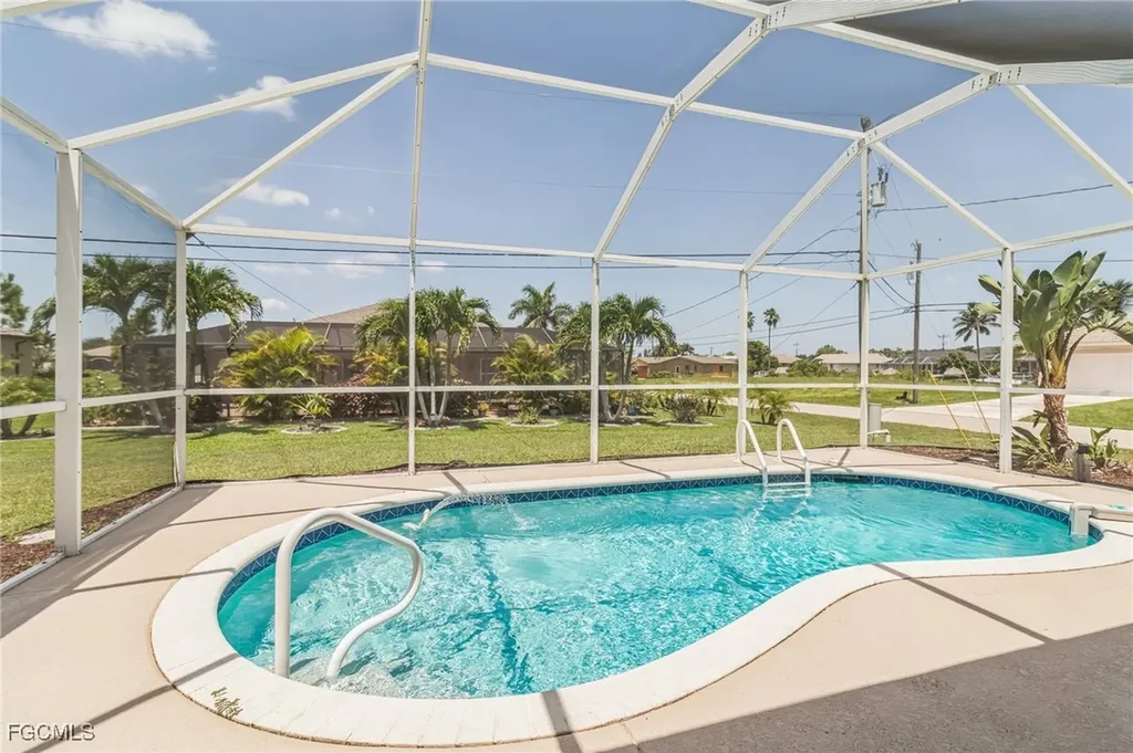 4022 SW 8th Court Cape Coral FL 33914