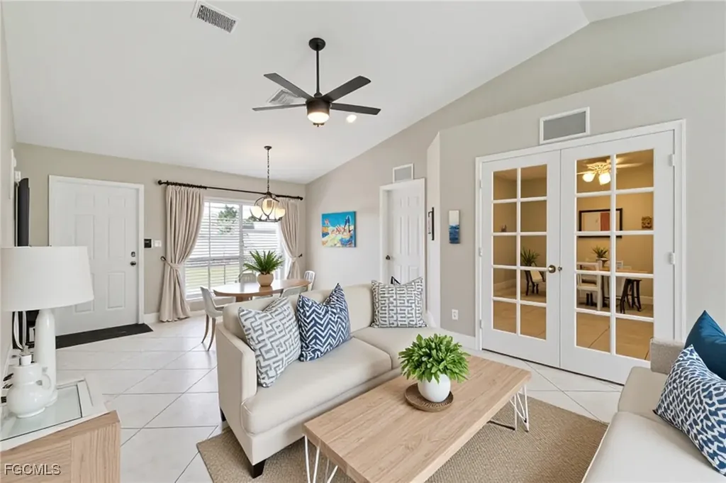 4022 SW 8th Court Cape Coral FL 33914