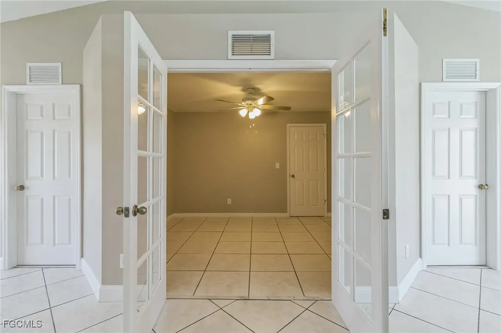 4022 SW 8th Court Cape Coral FL 33914