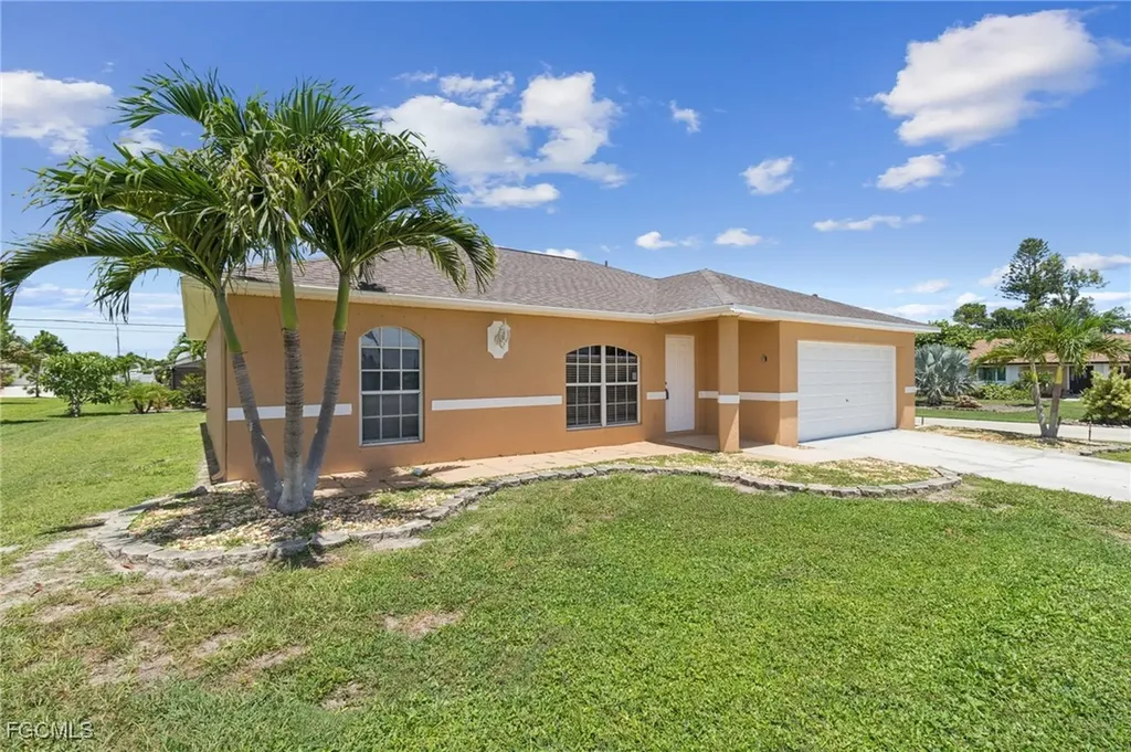 4022 SW 8th Court Cape Coral FL 33914