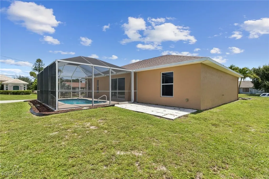 4022 SW 8th Court Cape Coral FL 33914