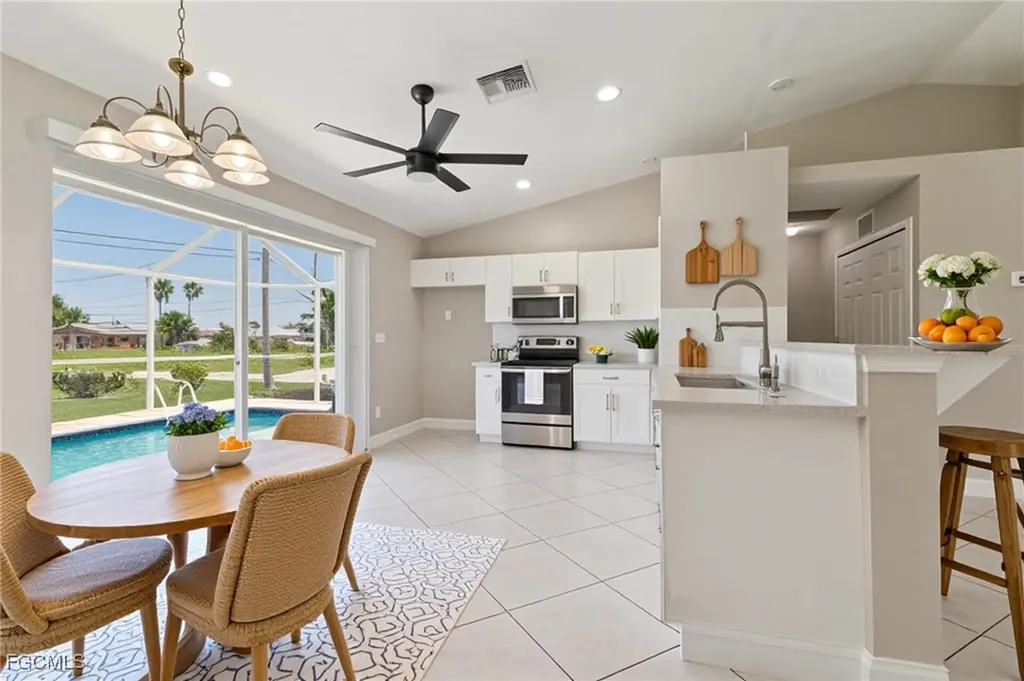 4022 SW 8th Court Cape Coral FL 33914