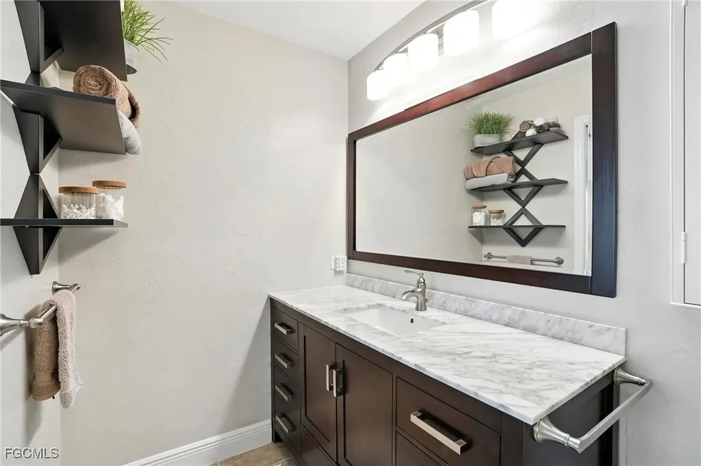 4213 SW 15th Avenue Cape Coral FL 33914