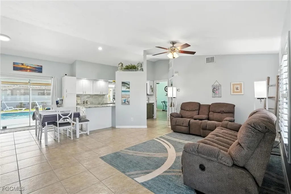 4213 SW 15th Avenue Cape Coral FL 33914