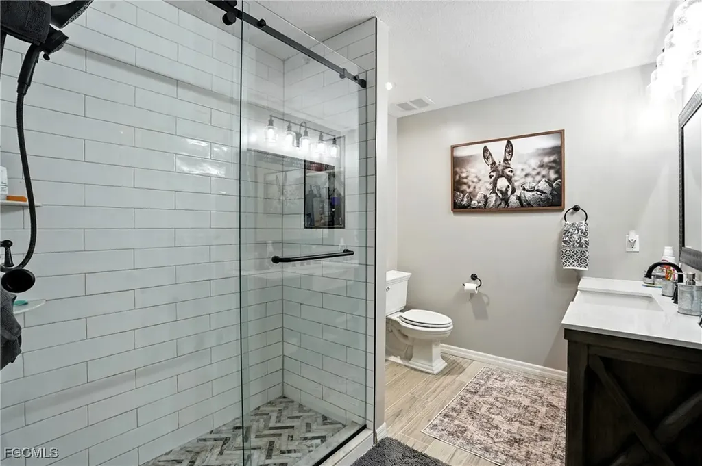 16461 Oakview Circle Alva FL 33920