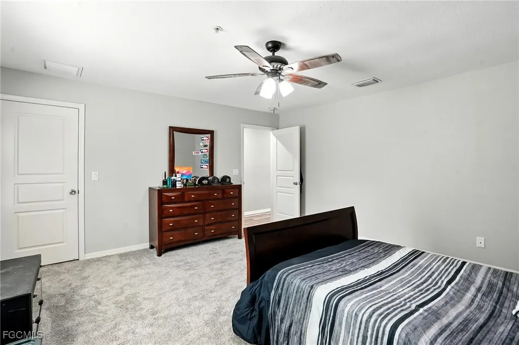 16461 Oakview Circle Alva FL 33920