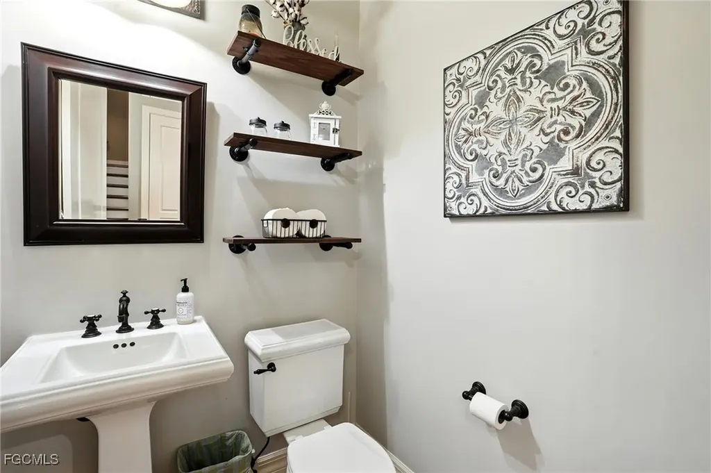 16461 Oakview Circle Alva FL 33920