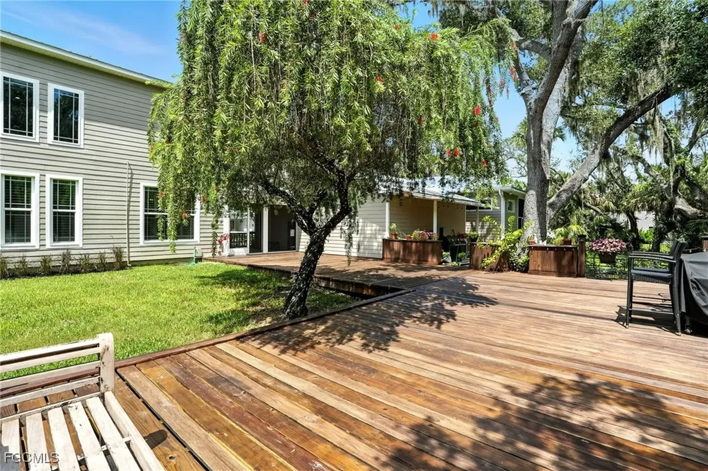 16461 Oakview Circle Alva FL 33920