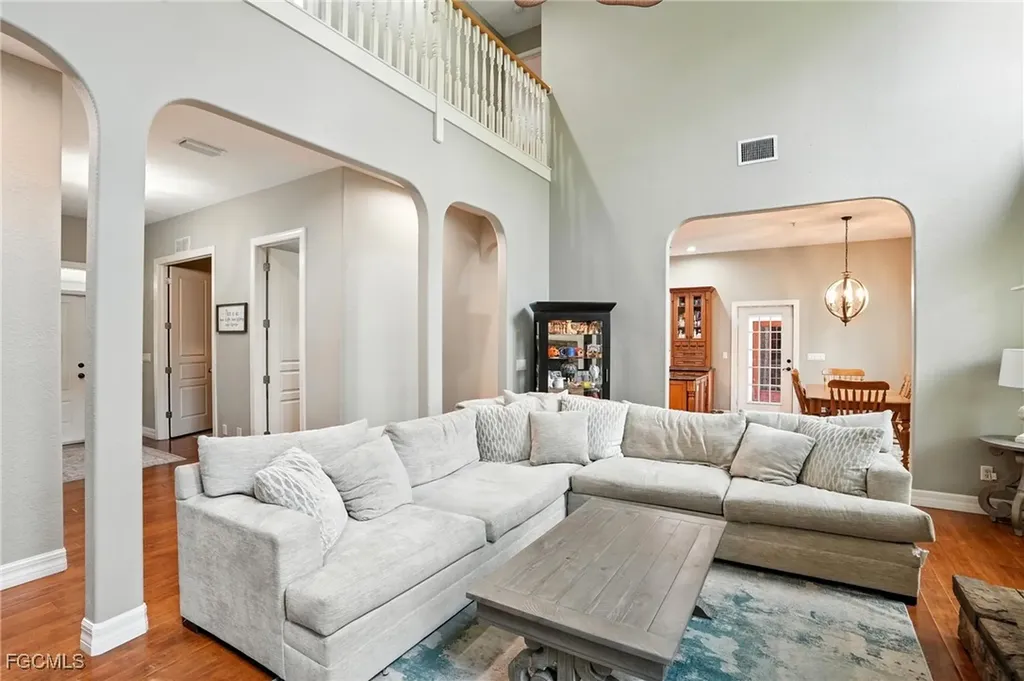 16461 Oakview Circle Alva FL 33920