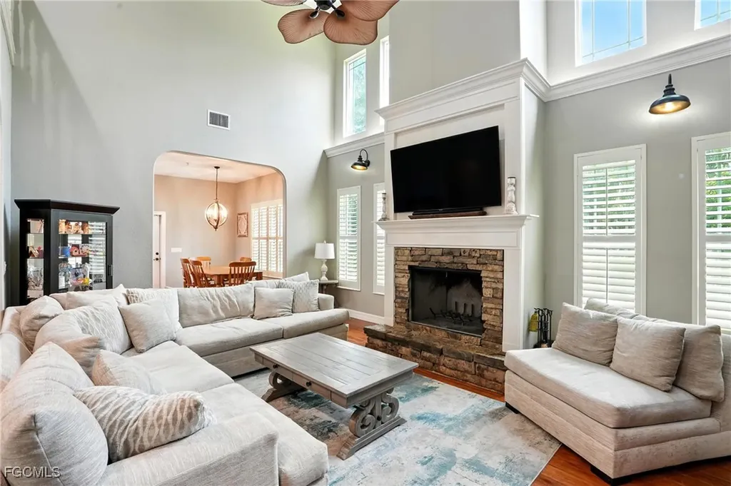 16461 Oakview Circle Alva FL 33920