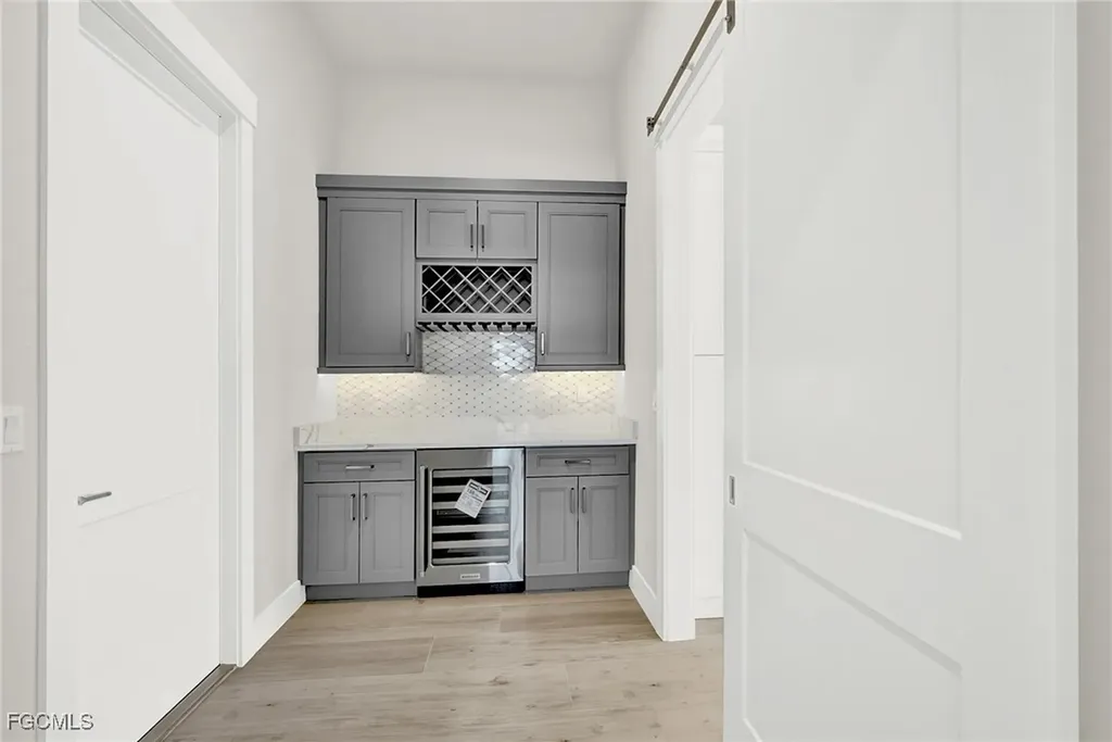 1512 NW 42nd Avenue Cape Coral FL 33993