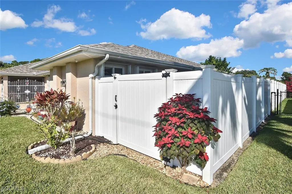 725 Milwaukee Boulevard Lehigh Acres FL 33974