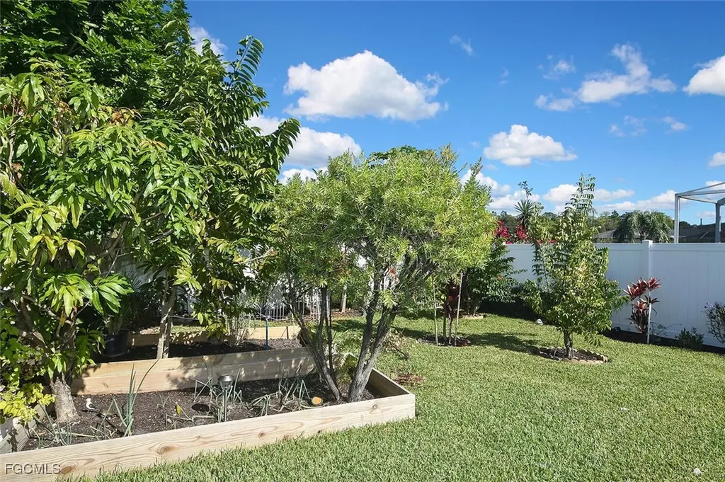 725 Milwaukee Boulevard Lehigh Acres FL 33974