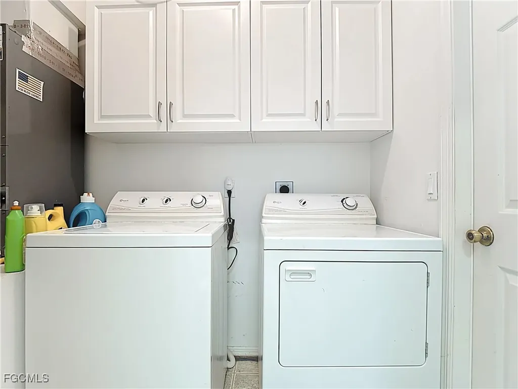 4216 SE 7th Avenue Cape Coral FL 33904