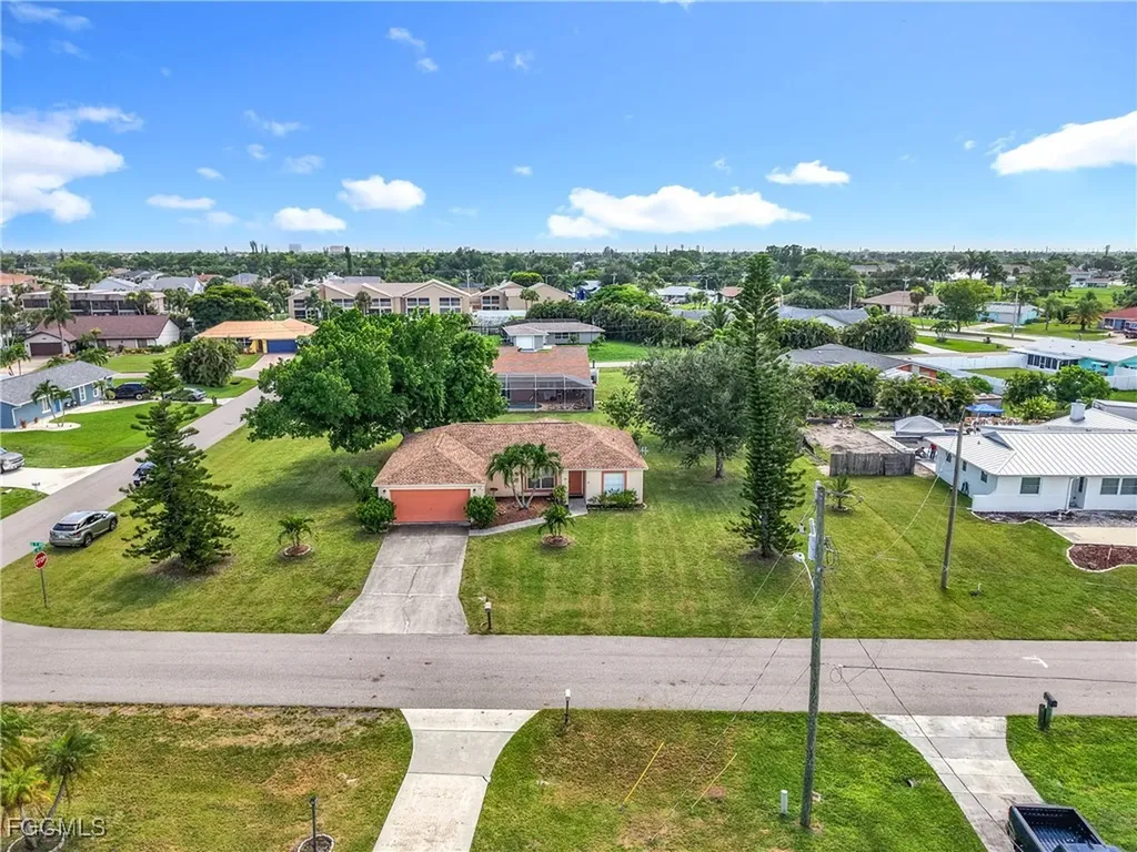 4216 SE 7th Avenue Cape Coral FL 33904