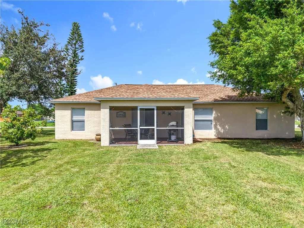 4216 SE 7th Avenue Cape Coral FL 33904
